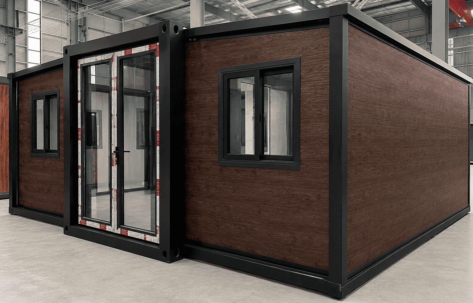 Casa Box Casa de cont&ecirc;iner expans&iacute;vel de 20 p&eacute;s | Gr&atilde;o de madeira escura 2 camas 1 banheiro